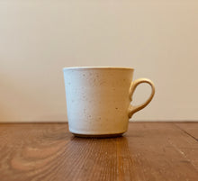 Load image into Gallery viewer, Cream/white speckle medium mug
