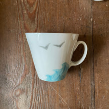 Load image into Gallery viewer, Porcelain large mug

